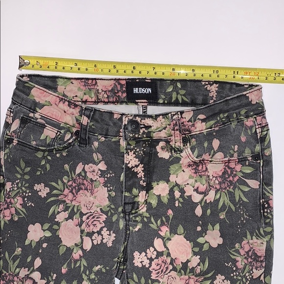 Hudson Dixie Skinny Jeans - Picture 8 of 9